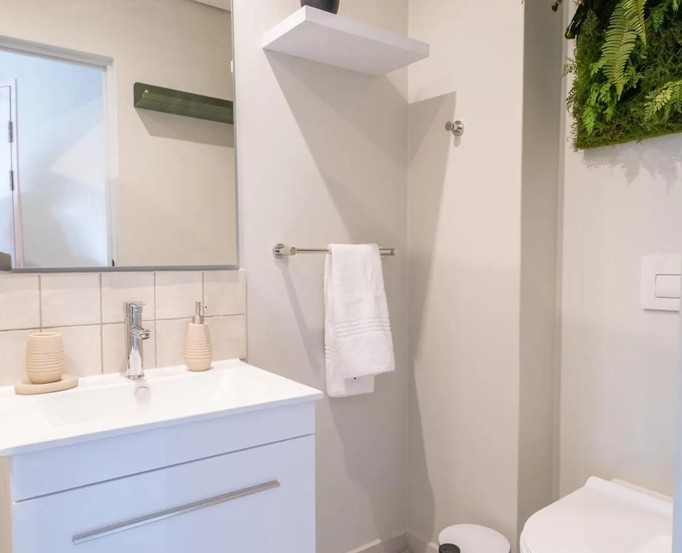The Rose 610 - Lux Studio Apartment With Rooftop Pool Cape Town