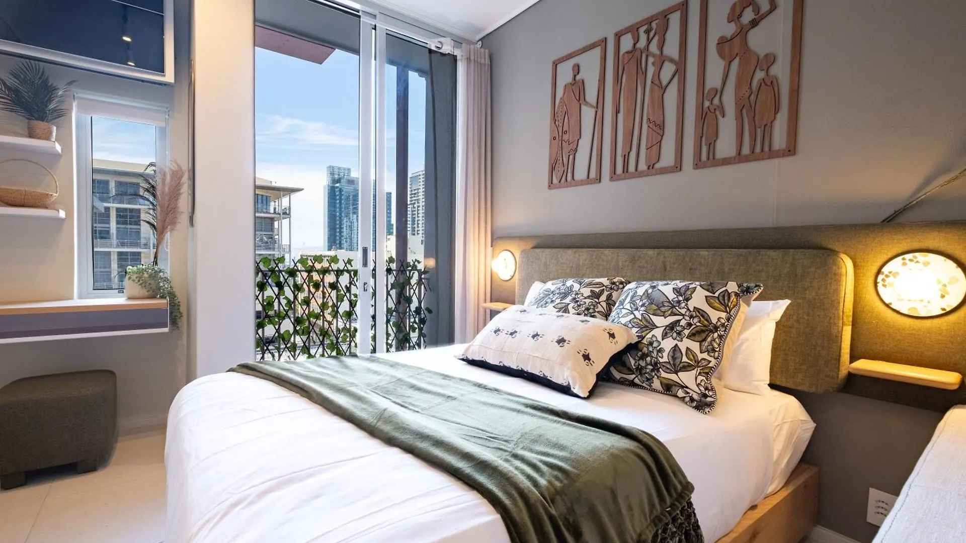 The Rose 610 - Lux Studio Apartment With Rooftop Pool Κέιπ Τάουν